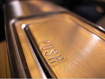 Xbox二十周年纪念手柄外包装隐藏初代手柄彩蛋